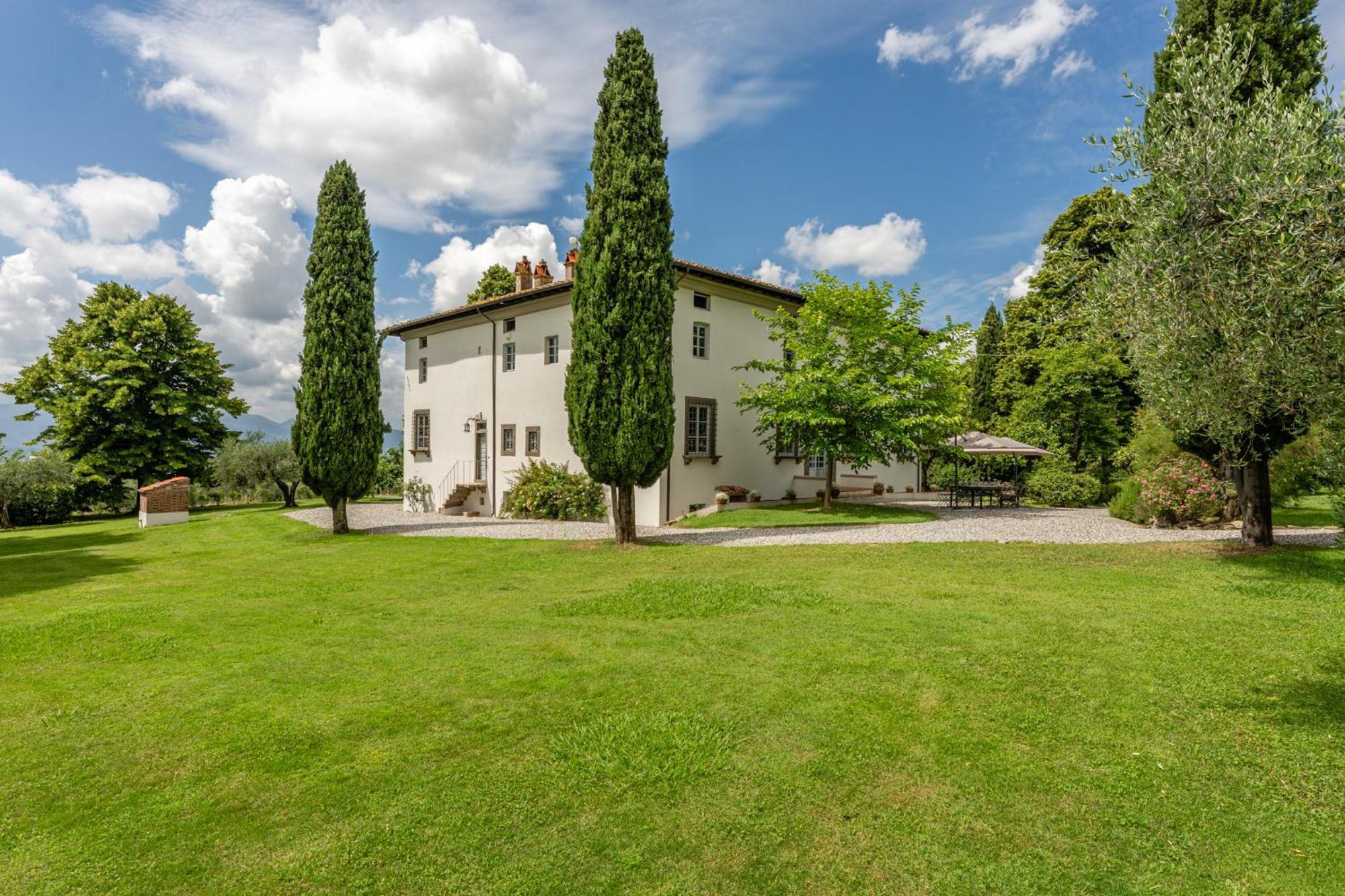 Agriturismo Mansi Bernardini Lucca Luaran gambar
